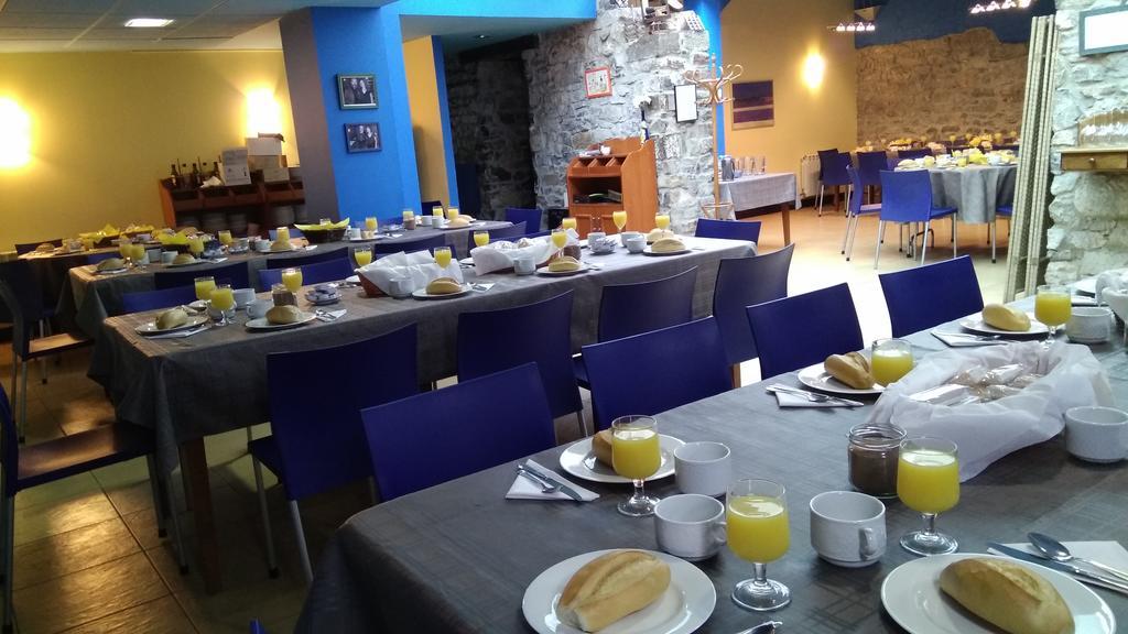 פרואזה Hotel Torrepalacio מראה חיצוני תמונה