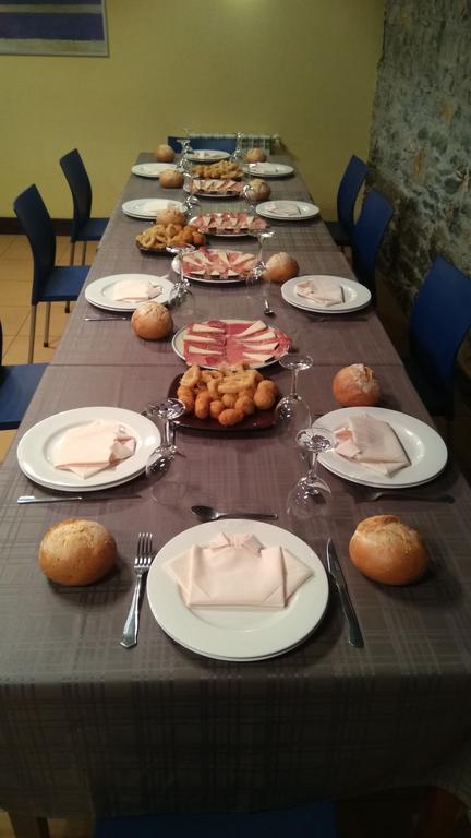 פרואזה Hotel Torrepalacio מראה חיצוני תמונה